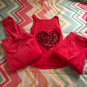 Velour sweatsuit with glittered tank